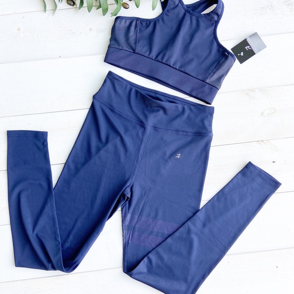 Savoy Activewear Sports Bra - Picture 3 of 4